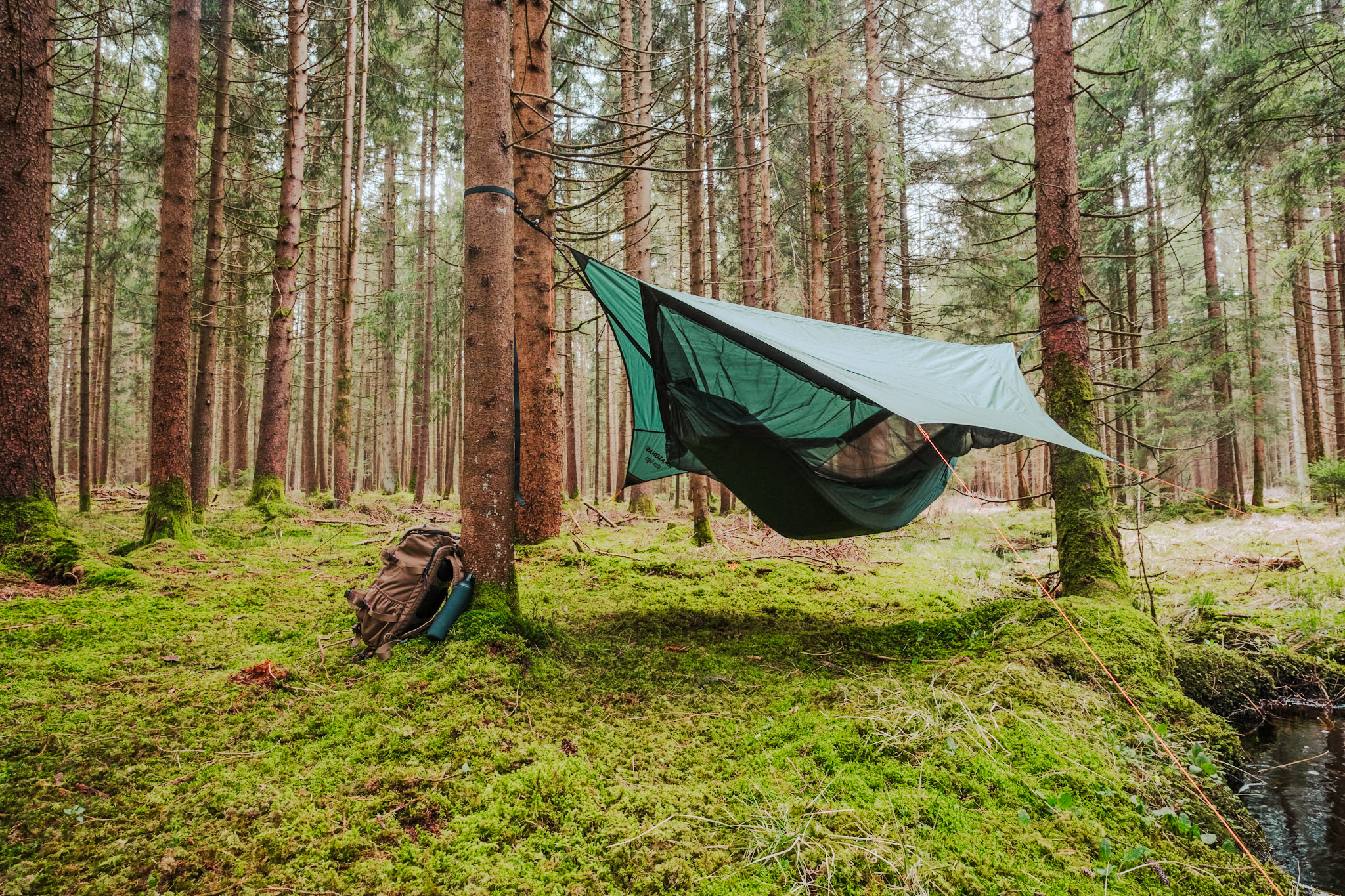 Amazonas - Traveller Camp für Angler Hängematte und Moskitonetz All in One - Grün